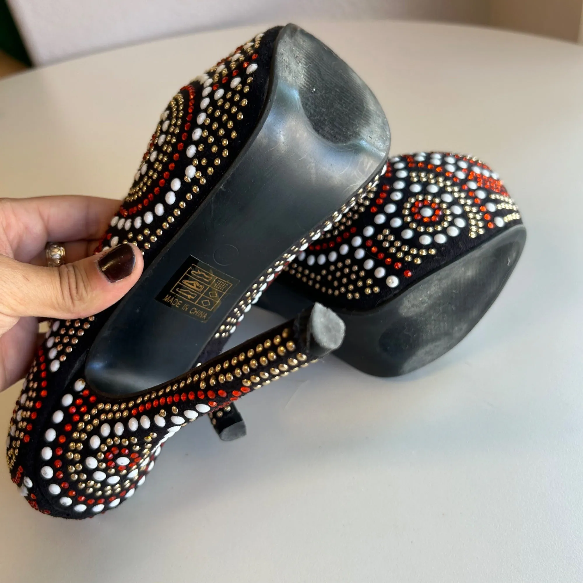 Cape Robbin Black & Multicolor Beaded Platform High Heels Women's Size 6.5