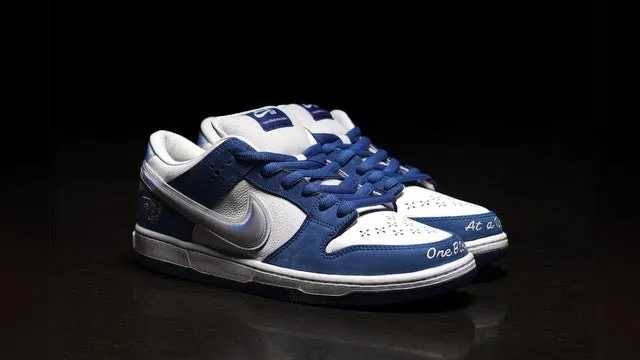 Nike SB Dunk Low Born x Raised One Block At A Time