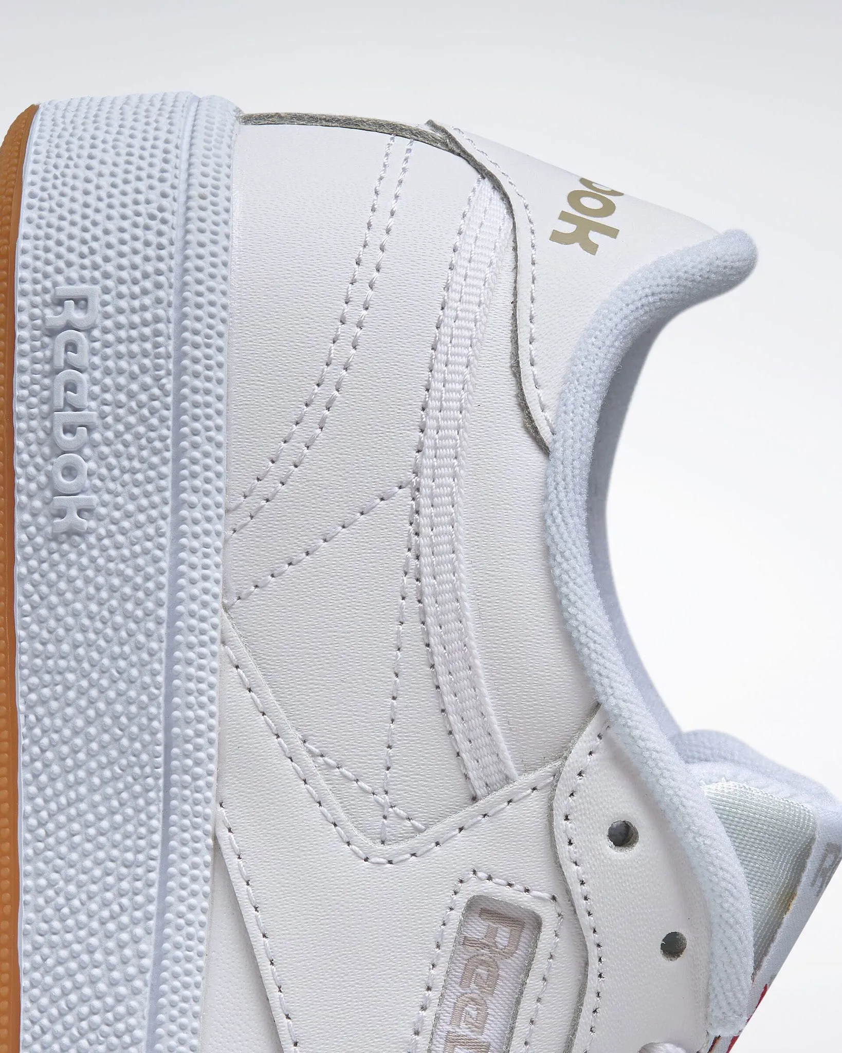 Reebok Classic Womens Club C 85 - White / Light Grey / Gum