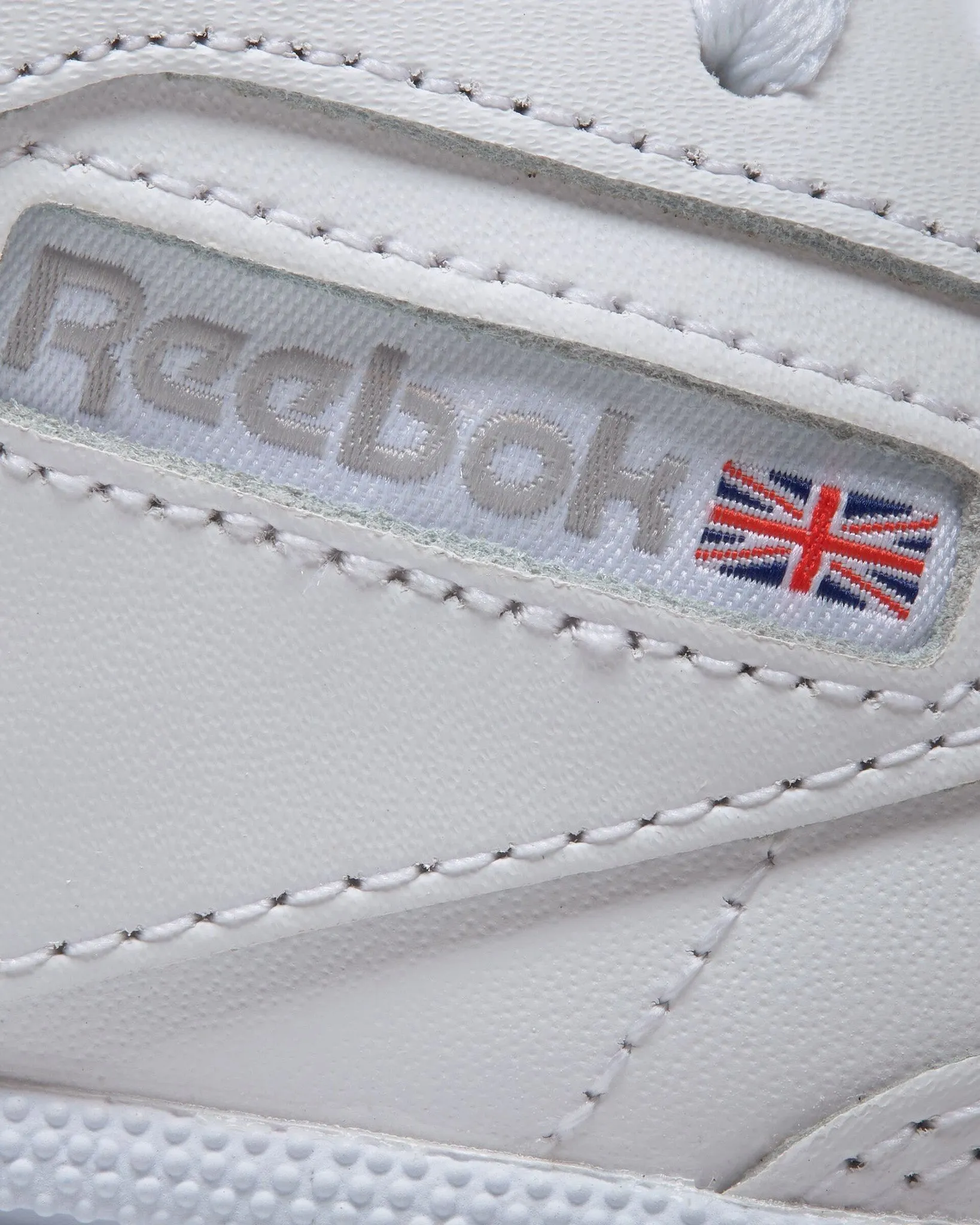 Reebok Classic Womens Club C 85 - White / Light Grey / Gum
