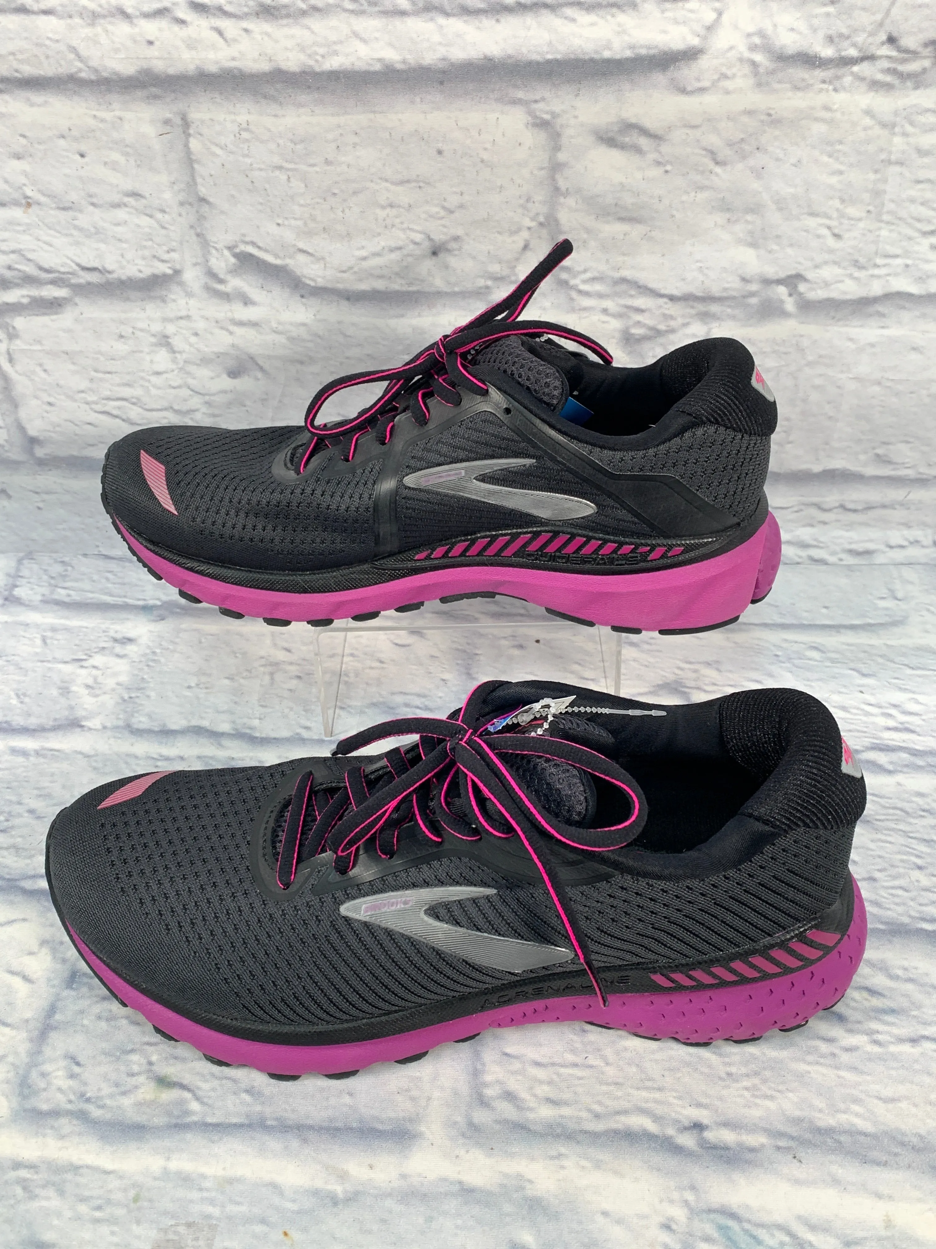 Shoes Athletic By Brooks In Black & Purple, Size: 10.5