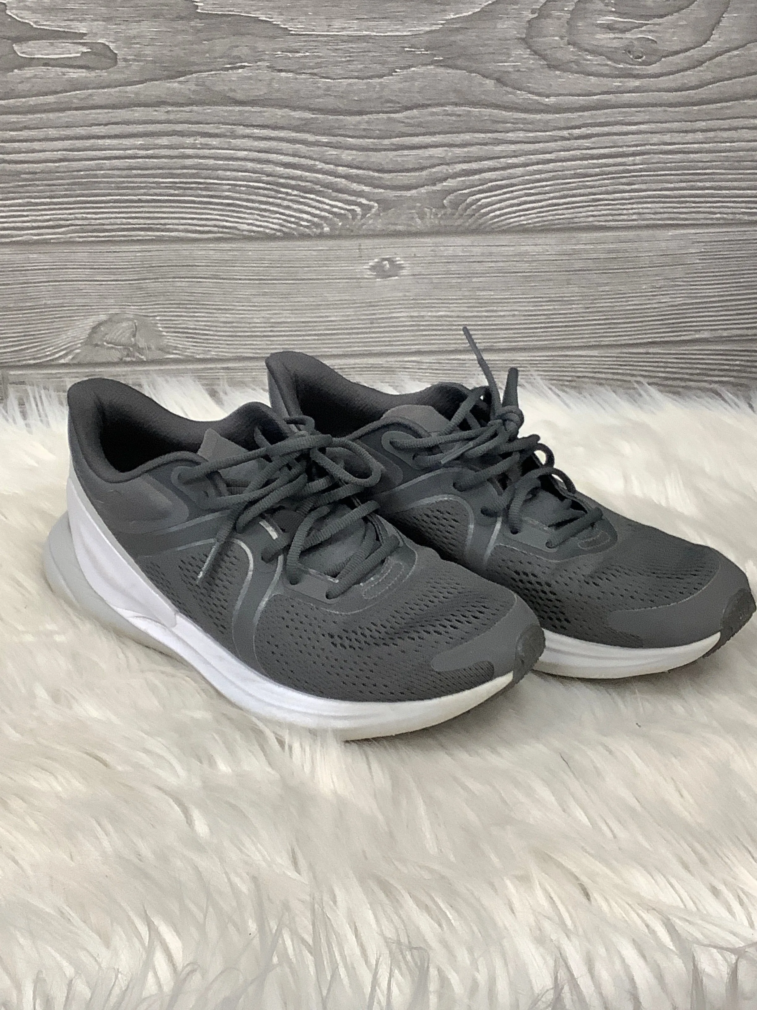 Shoes Athletic By Lululemon In Grey, Size: 7.5