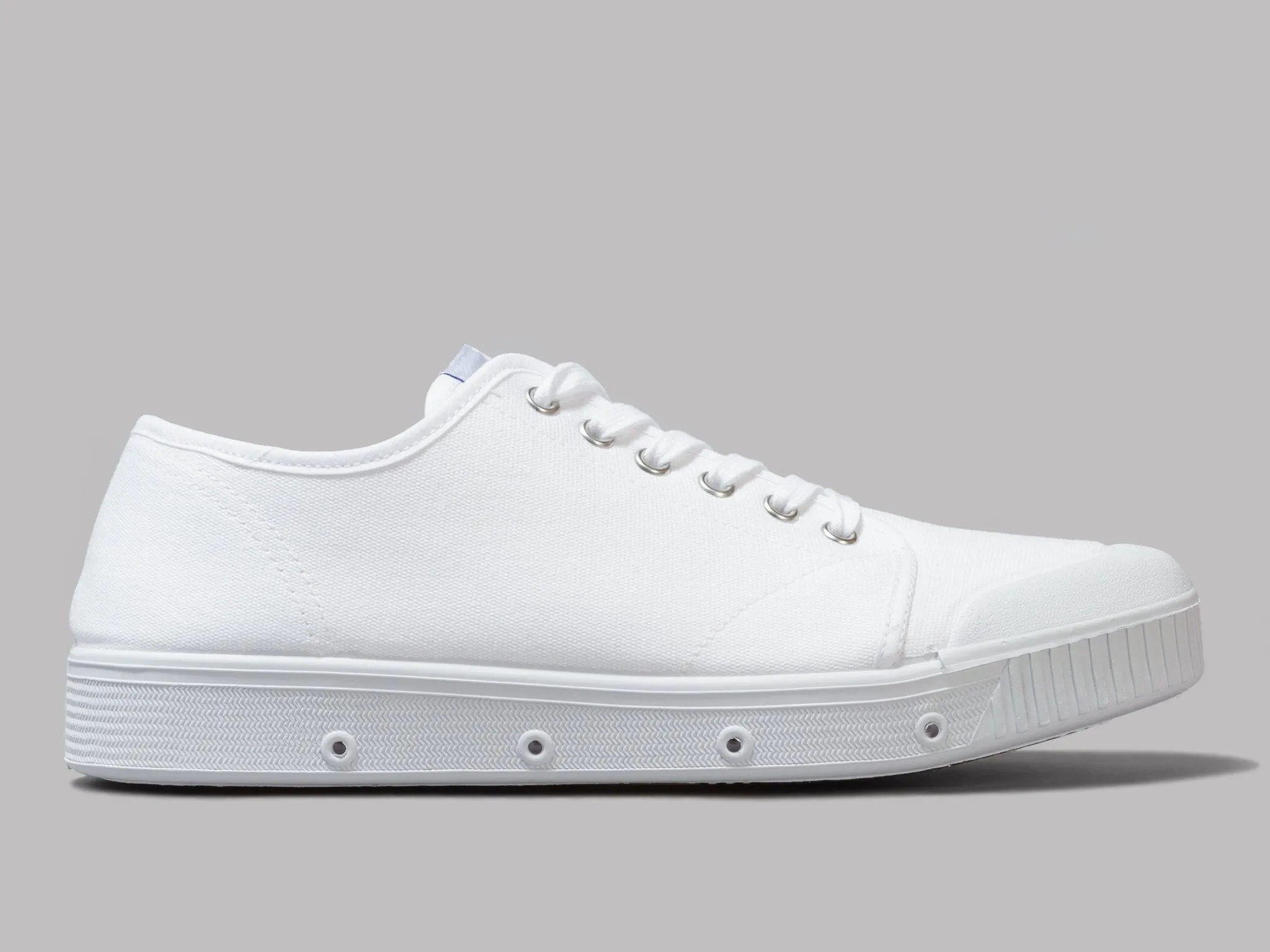 Spring Court G2 Classic Canvas (White)